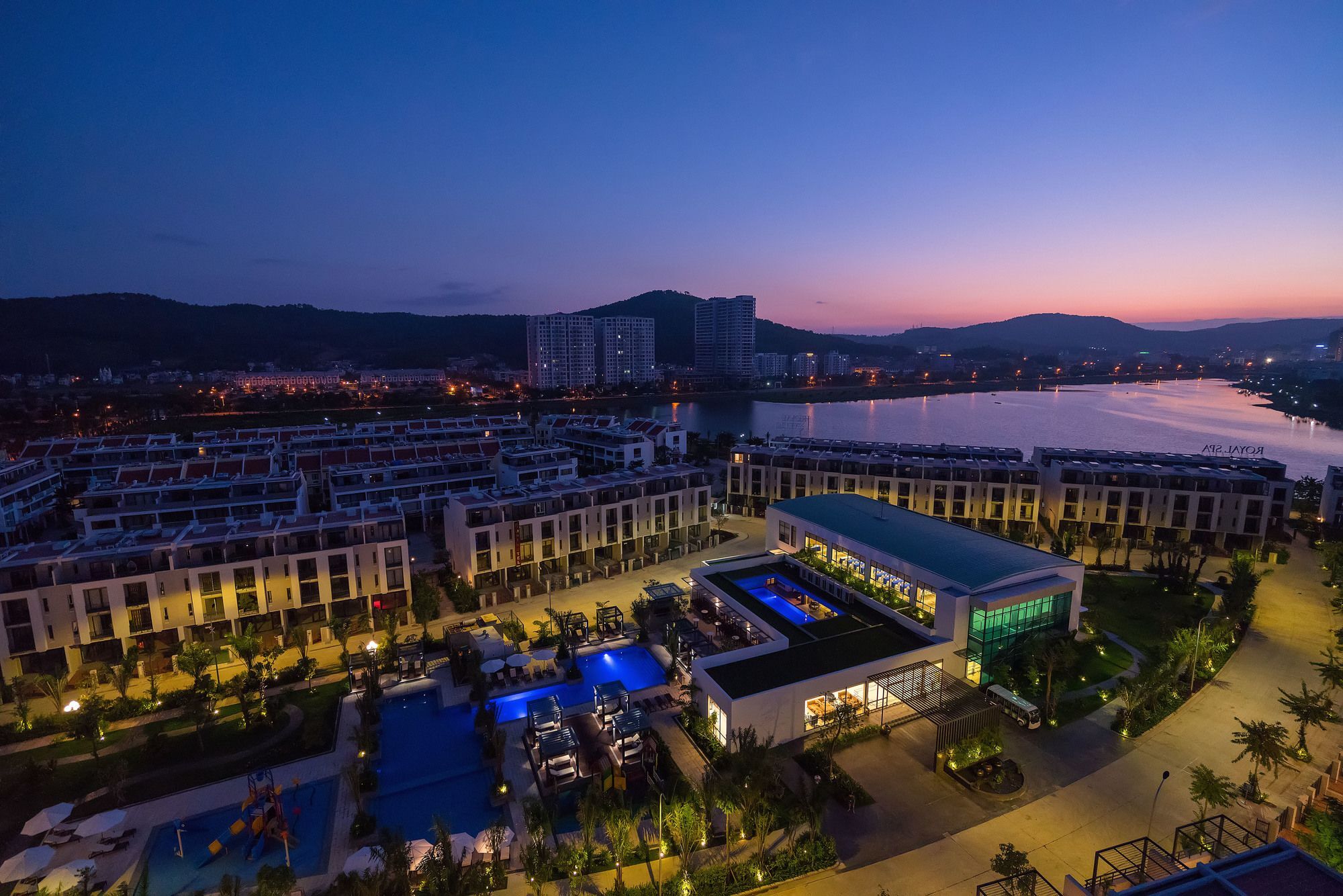 Royal Lotus Ha Long Resort & Villas Exteriér fotografie